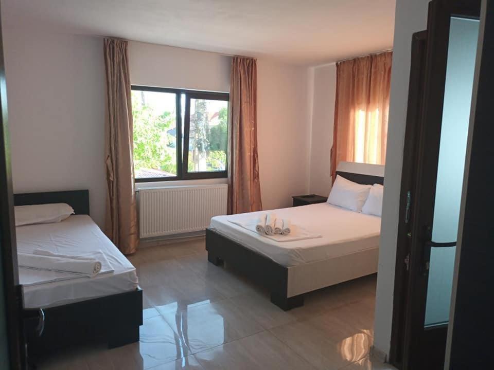 Hotel Vila Maranca Două Mai Zewnętrze zdjęcie
